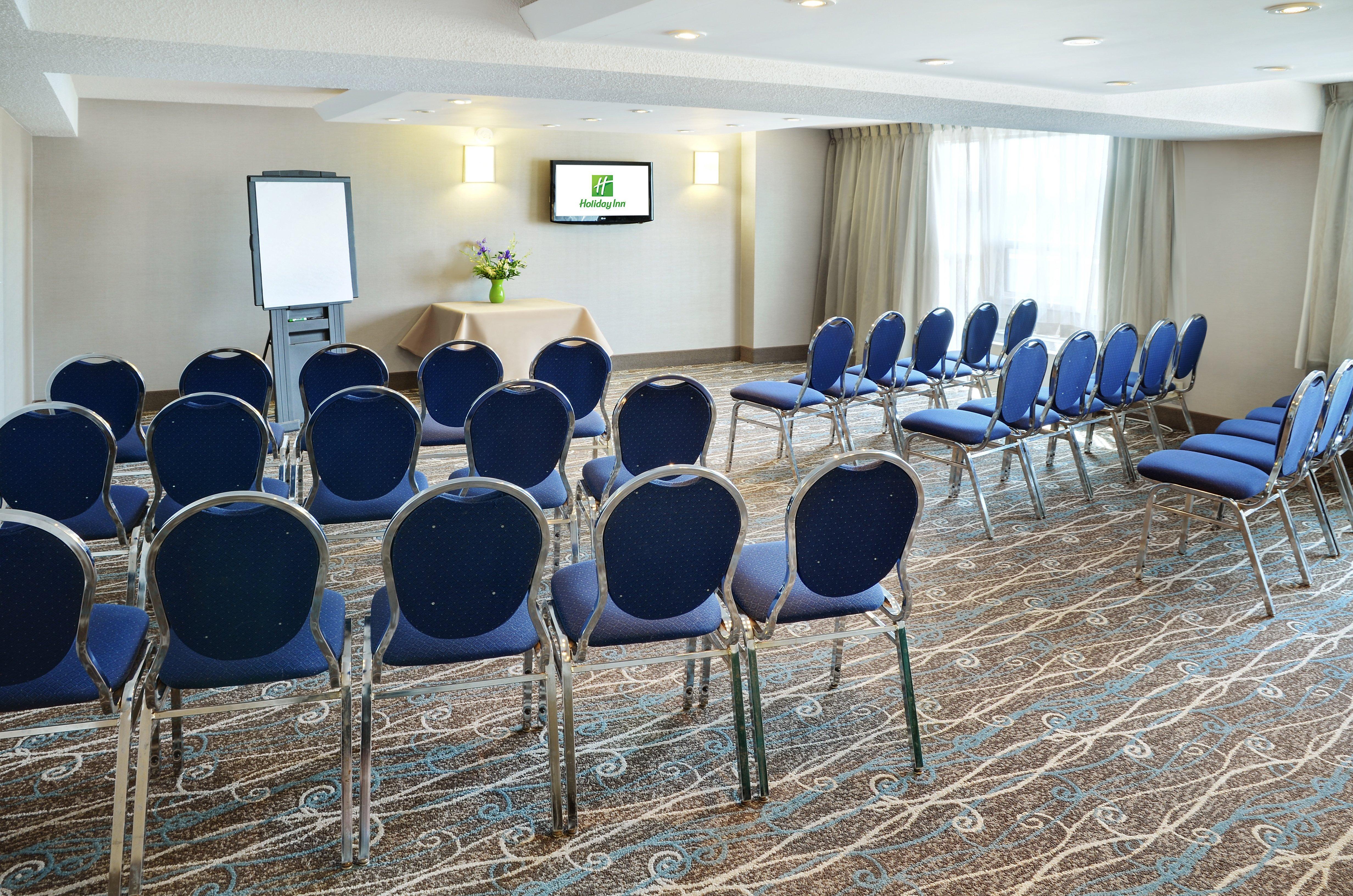 Holiday Inn Hotel & Suites London By Ihg Exterior foto